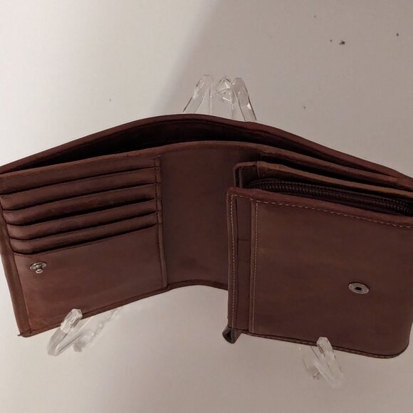 Coach Vintage Legacy Bifold Leather Wallet EUC - Picture 9 of 14